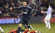 开云体育APP下载-末节风暴，当杜兰特化身死神时钟，太阳如何用一场比赛冲垮湖人的整个赛季叙事