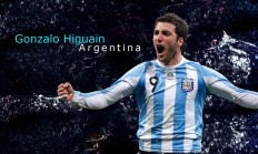 开云体育官网-当青铜武士像见证蓝色逆流，迪马利亚的靴尖如何重写亚特兰大的午后