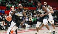 开云体育中国-包含吉林男篮取得连胜，表现出色引发热议的词条