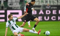 开云体育入口-包含门兴格拉德巴赫展示强劲状态的词条