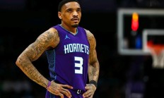 开云下载-老鹰后卫遭遇失利，曝光轮休阴谋