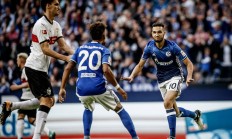 开云APP-沙尔克遭遇击败，球队日渐失势