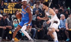 开云下载-NBA季后赛开幕在即，各队备战热火激情