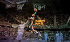 开云体育官方网站-双城记，当决战伦敦遇见闪击洛杉矶—写在两场焦点战之后