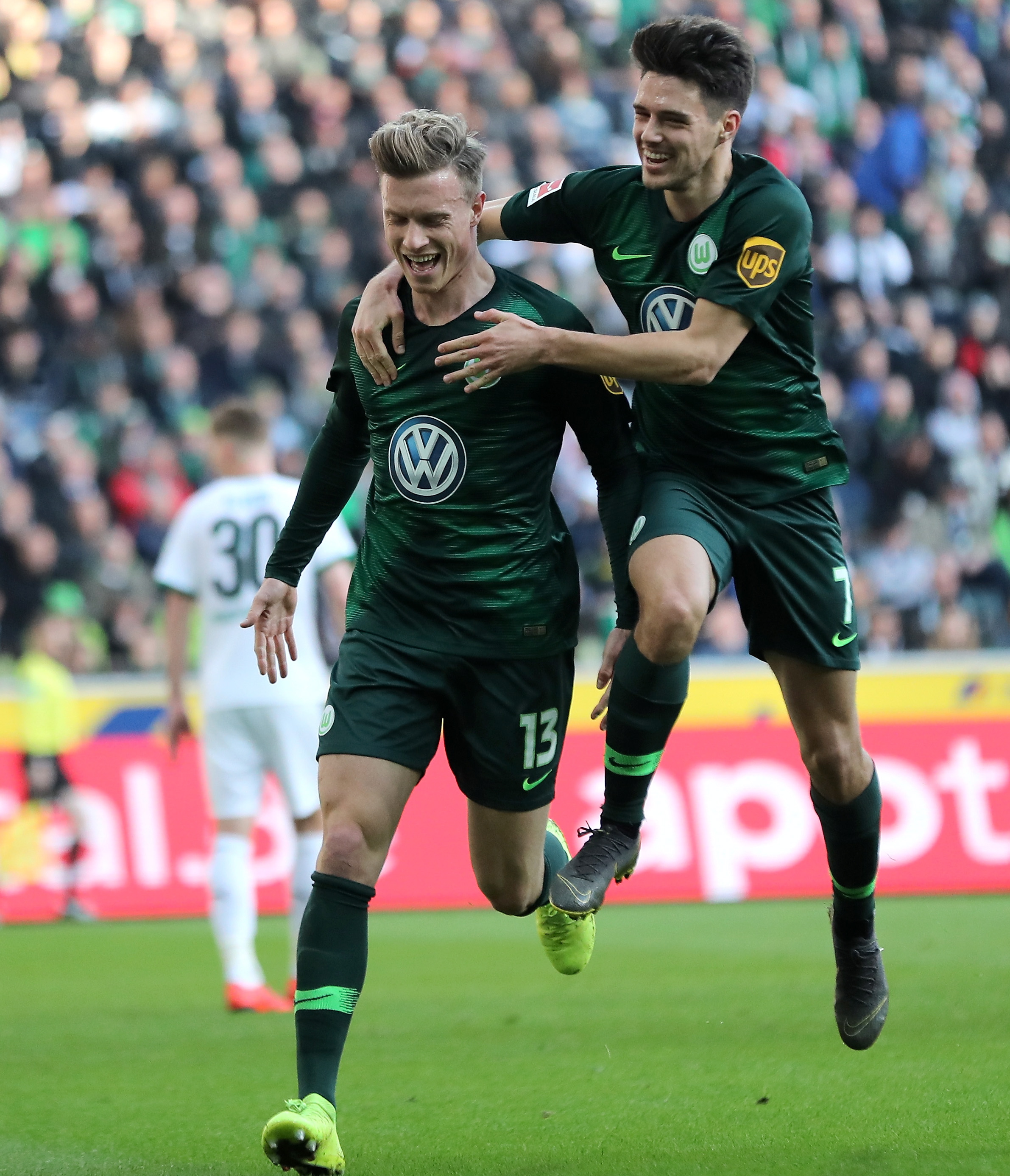 门兴格拉德巴赫逼平对手，德甲前四位置轻松保住