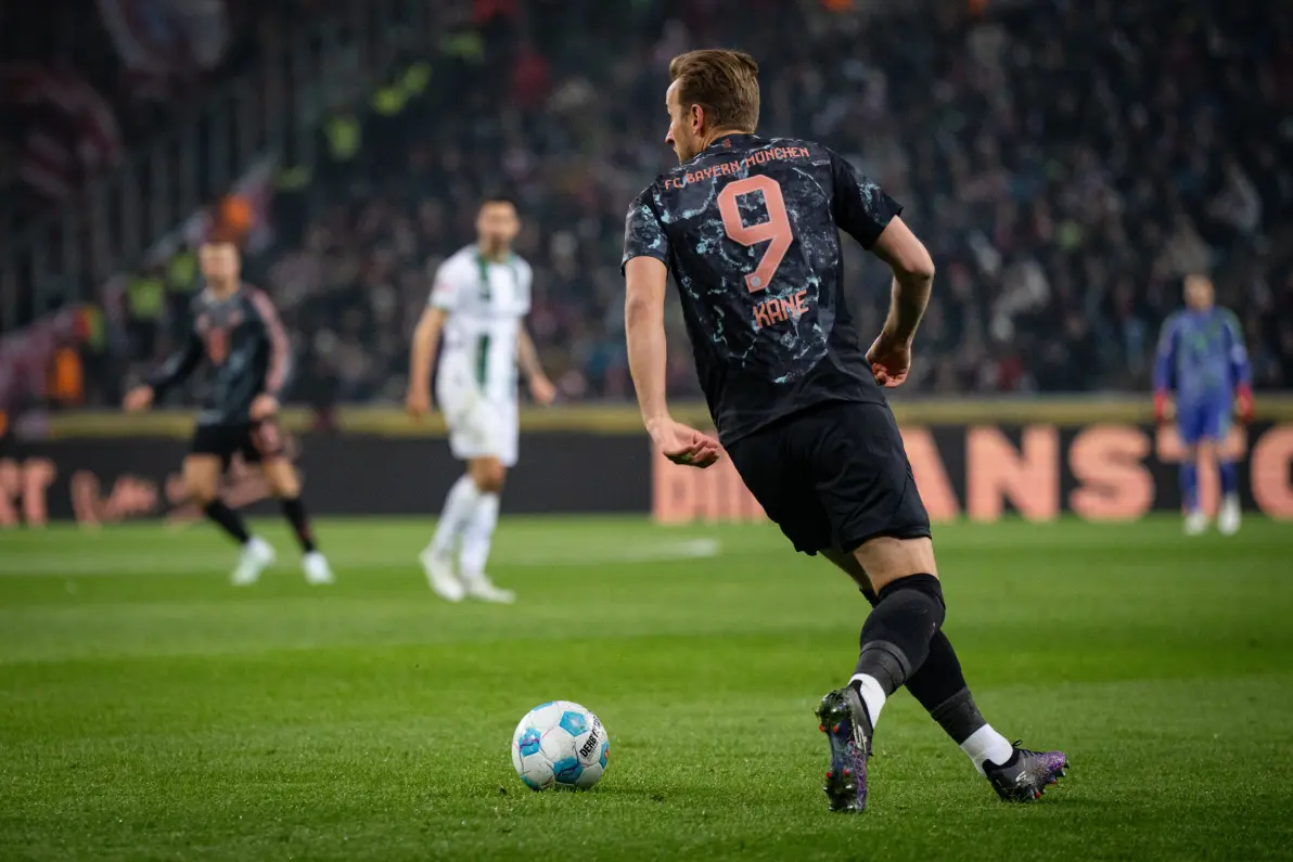 门兴格拉德巴赫逼平对手，德甲前四位置轻松保住