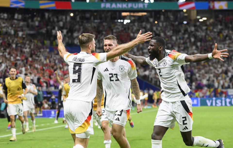 欧洲杯决赛，德国队战胜意大利夺冠