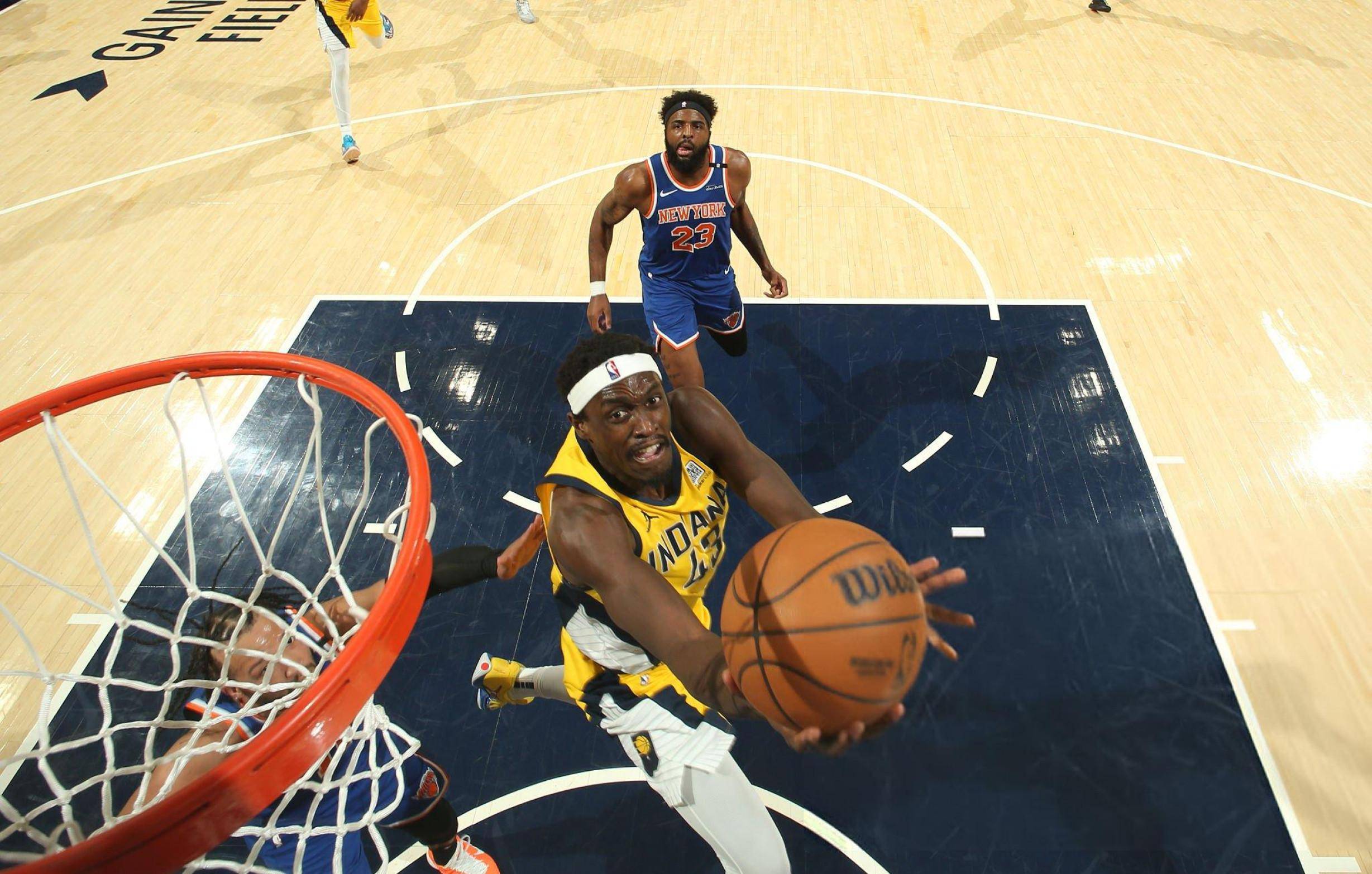 包含开拓者遭遇横扫，西亚卡姆狂砍33分的词条