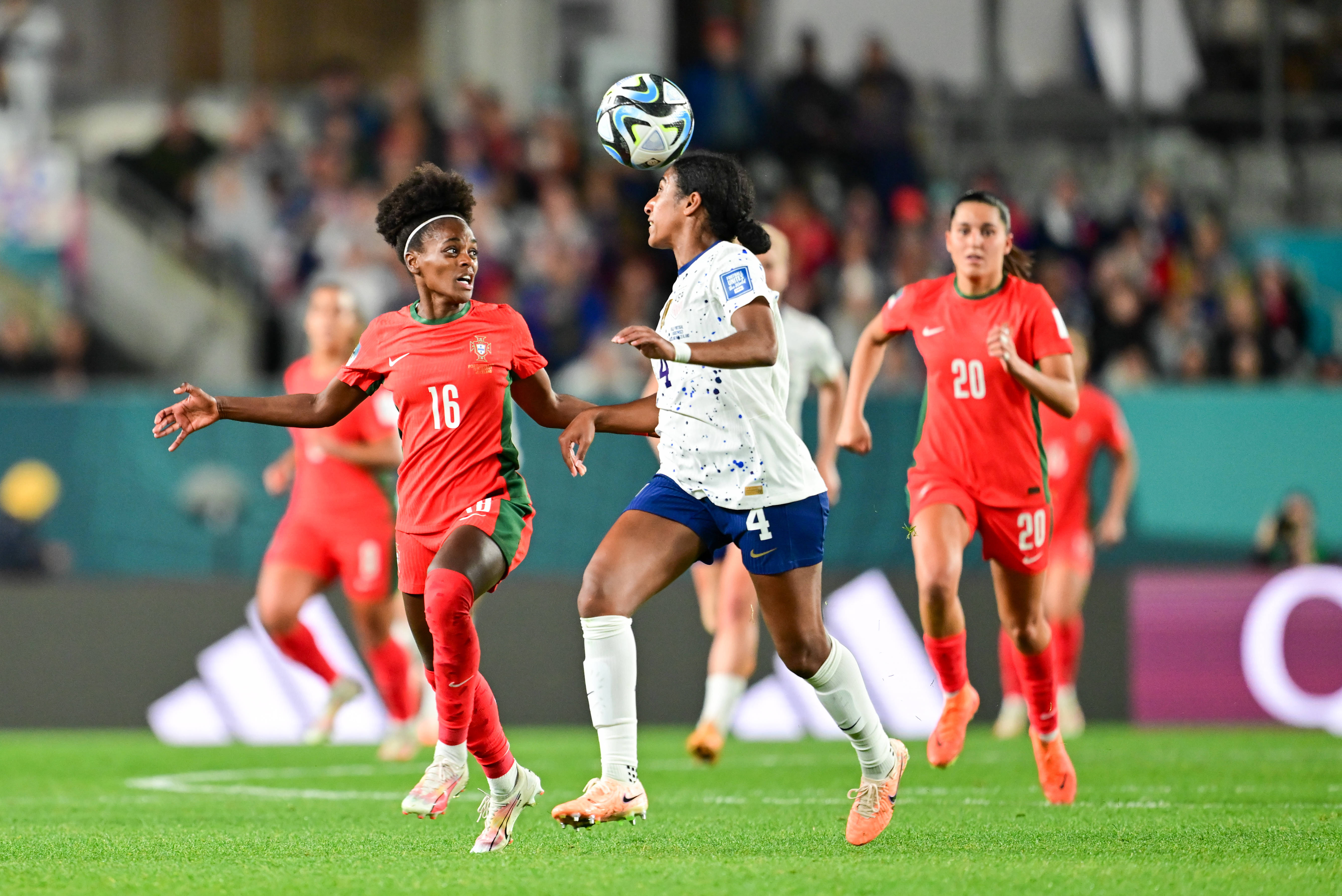 中国女足比赛最后时刻发生戏剧性转折，让人目瞪口呆的简单介绍