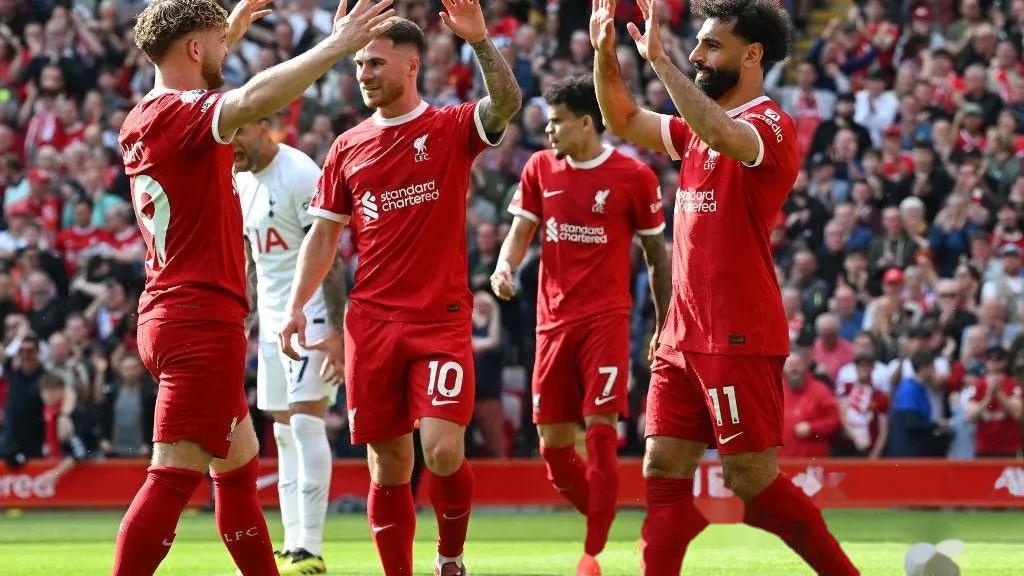 关于英超关键之战，胜负在掌握谁将夺魁？的信息