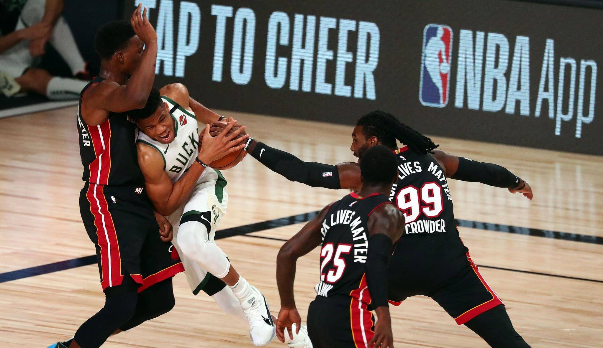 独行侠队双枪合砍60分，遥遥领先的简单介绍