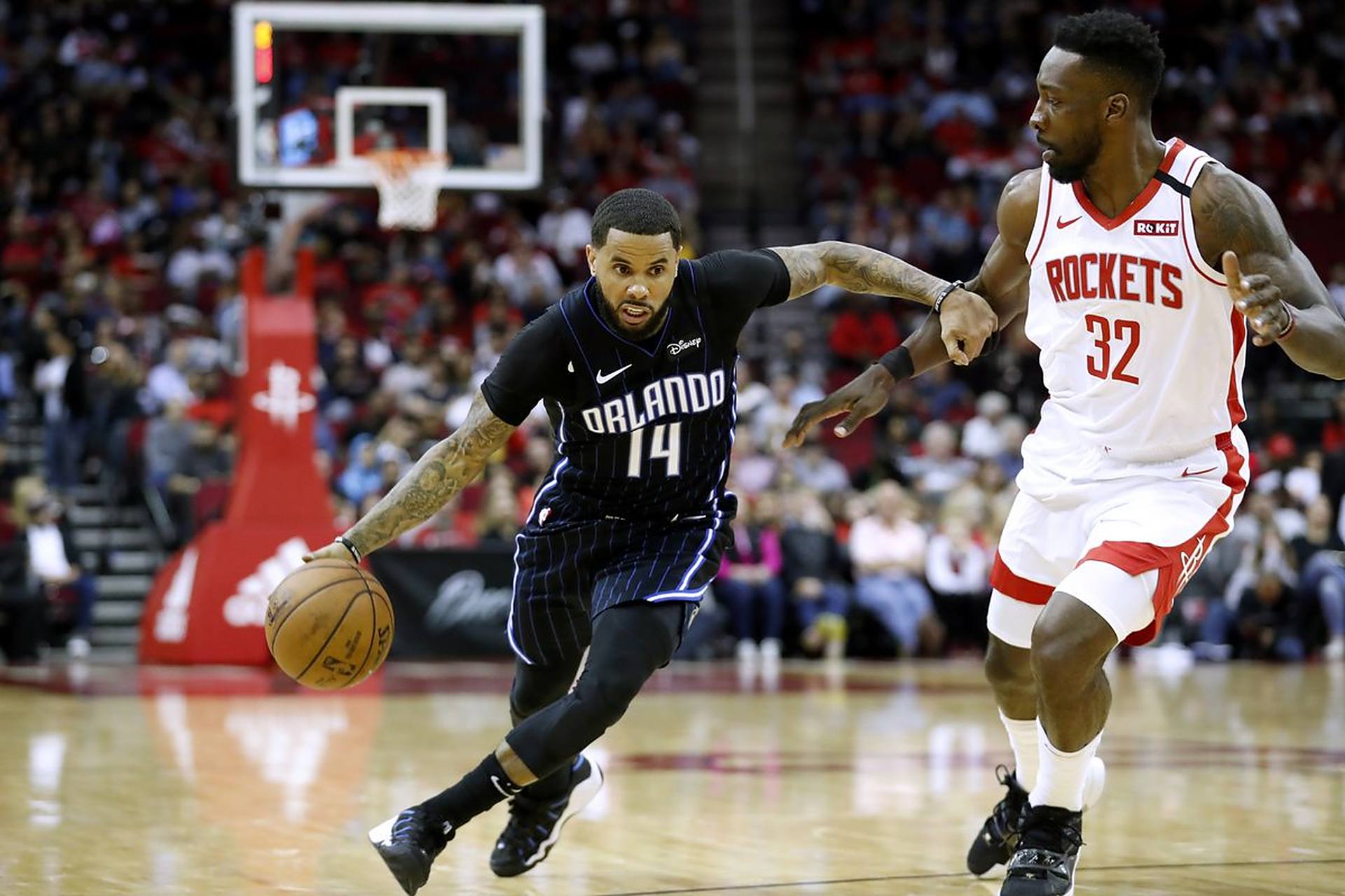 包含火箭两度逆转送魔术三连败的词条