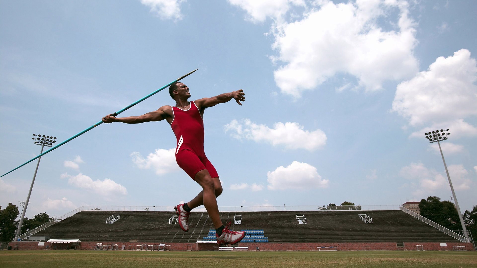 狼烟散尽,独舞开场,马克西在废墟之上加冕新王