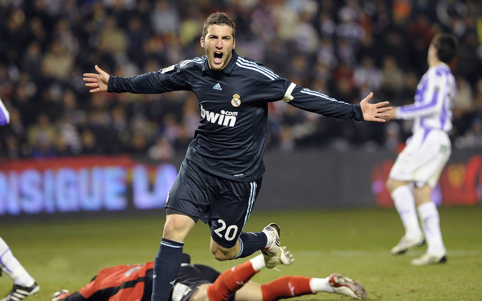 双城记，当决战伦敦遇见闪击洛杉矶—写在两场焦点战之后